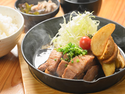 ひこま豚KITCHEN 函館空港店